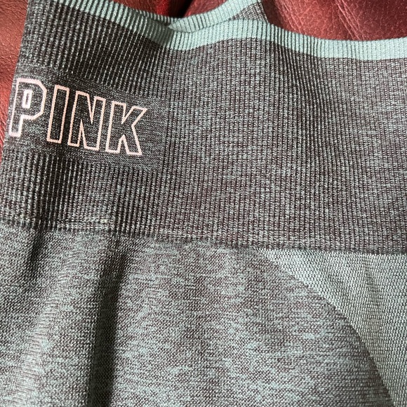 PINK leggings never worn - Picture 2 of 3